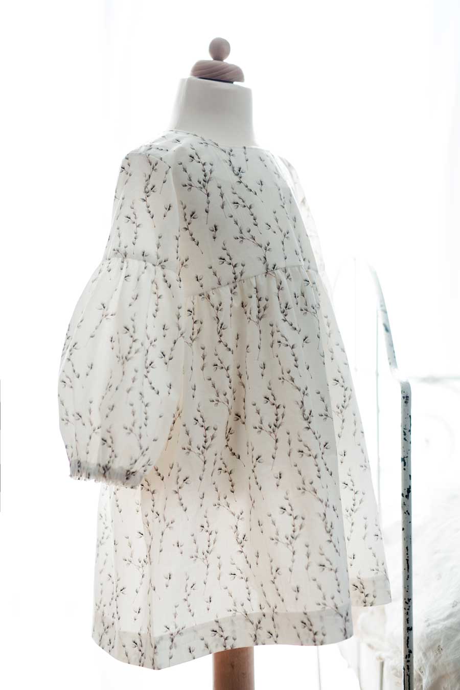 Schnittmuster Kleid ALVA in Miniature: Kinderkleidchen AVA, Weidenkätzchen